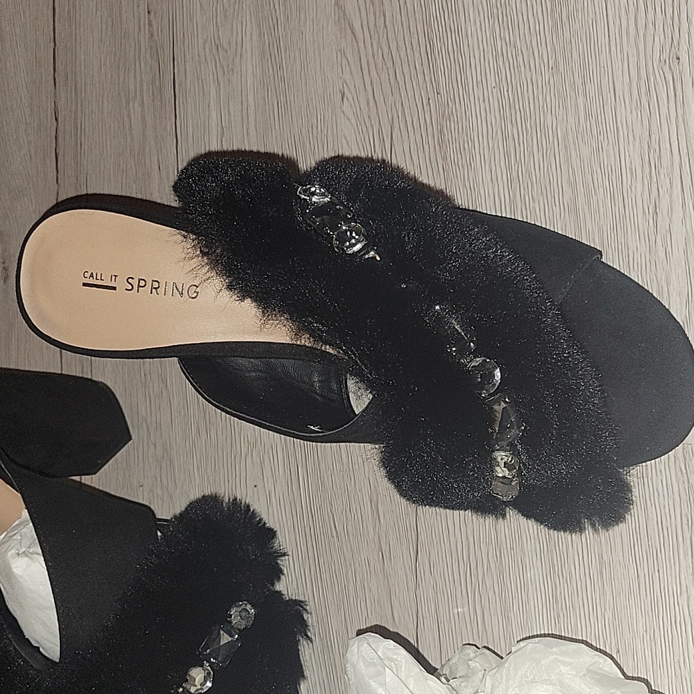 Cute soft heels - Picture 2 of 4